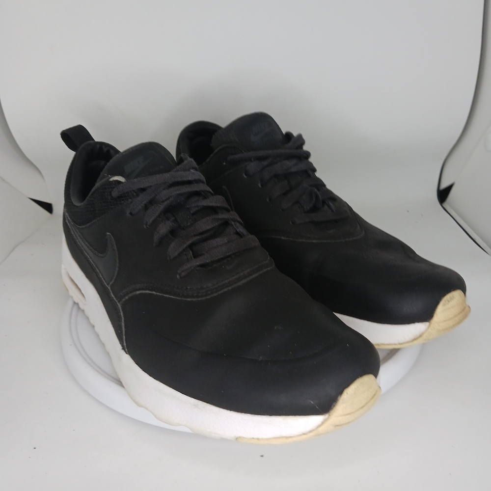 NIKE Air Max